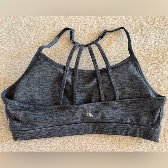 GAIAM YOGA BRA with strappy back. XL. - Picture 2 of 4